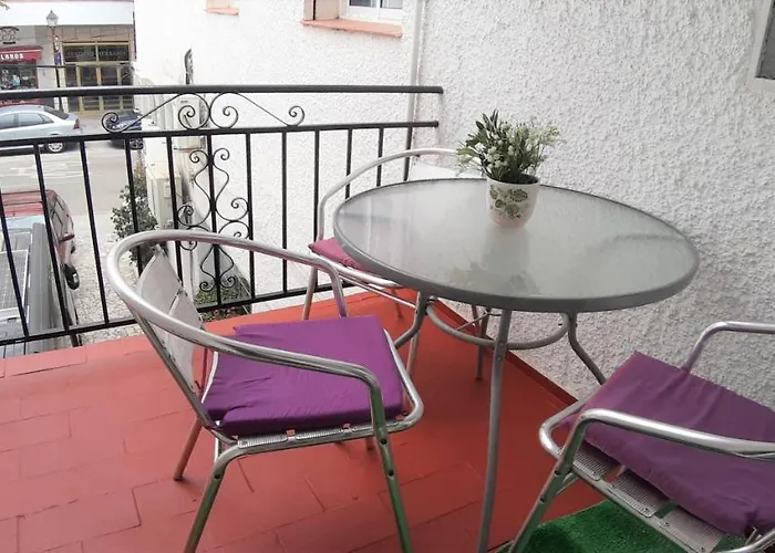 Nevada Hostel *